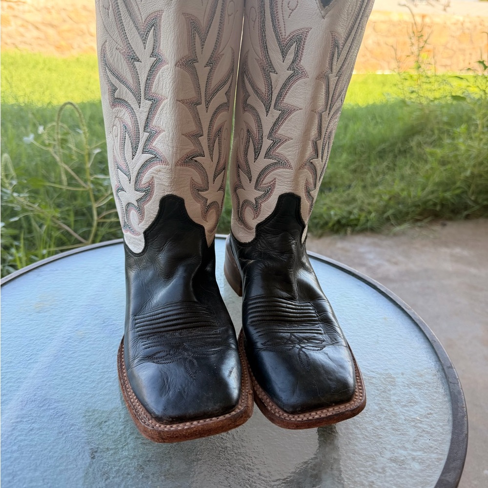 Justin Boots Two-Tone Women's Western Heeled Boots - Black and White
